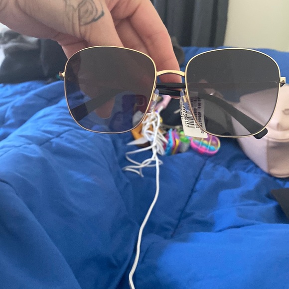 Brand New Valentino Sunglasses - Picture 1 of 4